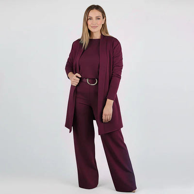 Karina – Elegant 3-Piece Stretch Set